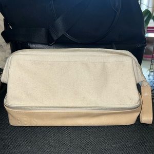 Beis Beige Dopp Kit